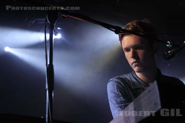 JAMES BLAKE - 2011-04-25 - PARIS - La Maroquinerie - 